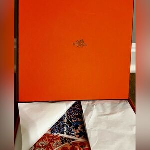 Hermes Carre Fleurs de Giverny 100% silk scarf